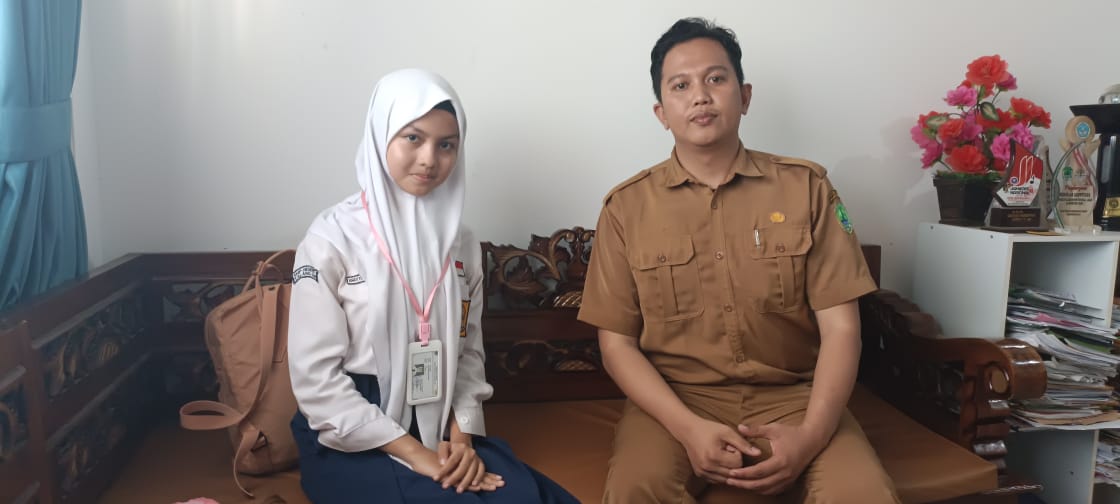 1 Siswa SMP Negeri 1 Talang Ubi berhasil lolos SPMB 2025 ke SMA 17 Palembang
(Foto: ej@ tintamerah.co.id)