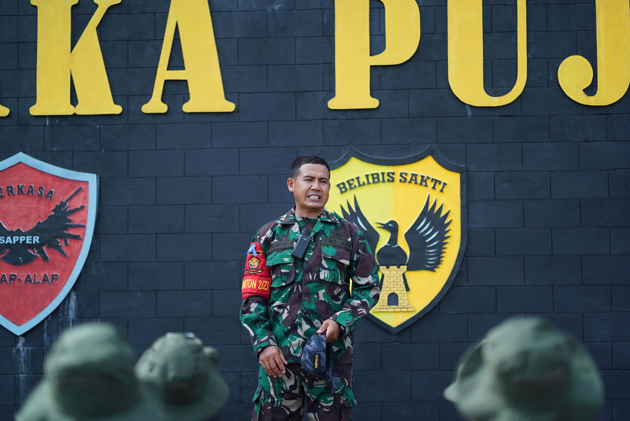 Letda Czi Tri Puspa Cindra mendapat tugas melatih pendidikan karakter siswa retreat Pertamina Locl Leadres Program 2025 Zona di Yonzipur II/SG Prabumulih
(Foto: avessinah)