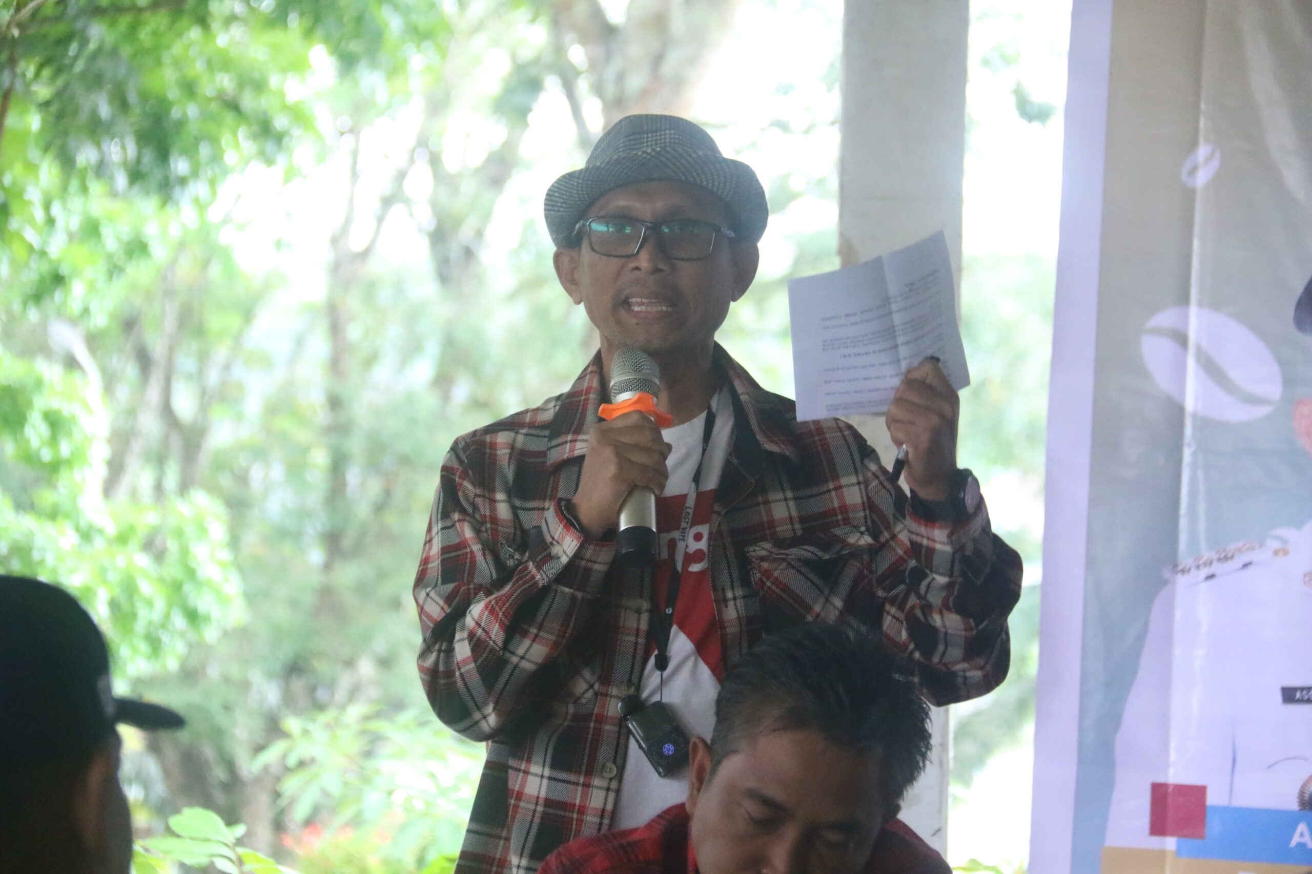 Efran mengutuk keras pembunuhan Adityawarman, seorang wartawan media online di Pangkal Pinang, Bangka Belitung.
(Foto: Edo)