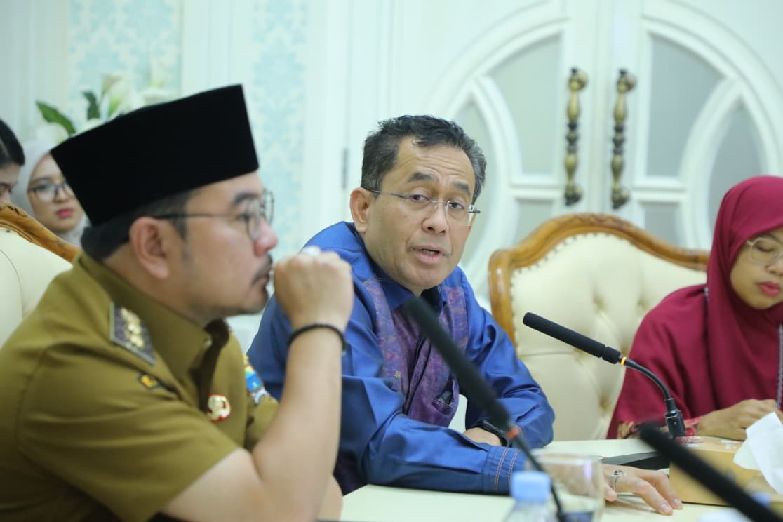 Wakil Waliota Palembang Prima Salam nyatakan duungan pada event Sultan Muda Digination Run x Color Fest 2025
(Foto: Humas Pemkot Palembang)