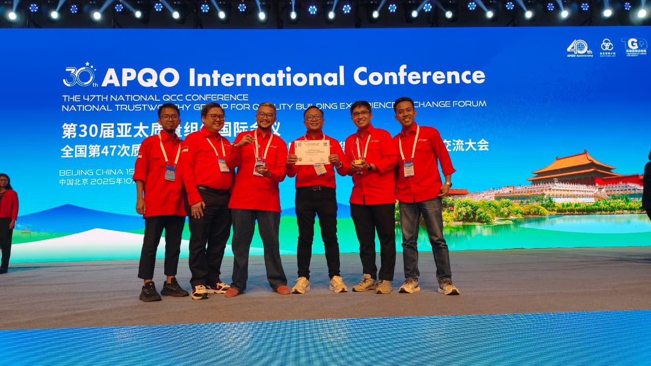 Tim PC Prove Energy PHE Jambi Merang menyabet 4-Stars Award dan Best Impact on Productivity di APQO 2025 berkat inovasi GASPOL, solusi cerdas meningkatkan produksi gas dan kondensat serta mendukung ketahanan energi nasional.
(Foto: Humas SKK Migas)