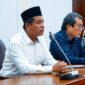 Anggota DPR RI Komisi VI Fraksi PKS, H. Askweni saaat mengikuti rapat Komisi di Gedung Senayan Jakarta.
((Dok/Kuyung Rizal)