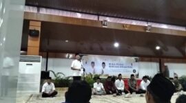 Bupati Asgianto sebut 'Ditempat Lain Sudah Nol' soal anggaran publikasi pada silaturahmi puasa ramadhan 1447 H bersama puluhan wartawan berbagai media massa Bumi Sereoat Serasan di Pendopoan Rumah DInas Bupati PALI, Senin (9/3/2026). (Dok/tintamerah)