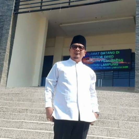 Ketua MPC Pemuda Pancasila sekaligus Ketua DPRD PALI, H. Ubaidillah, menunjukkan data dugaan rekrutmen 