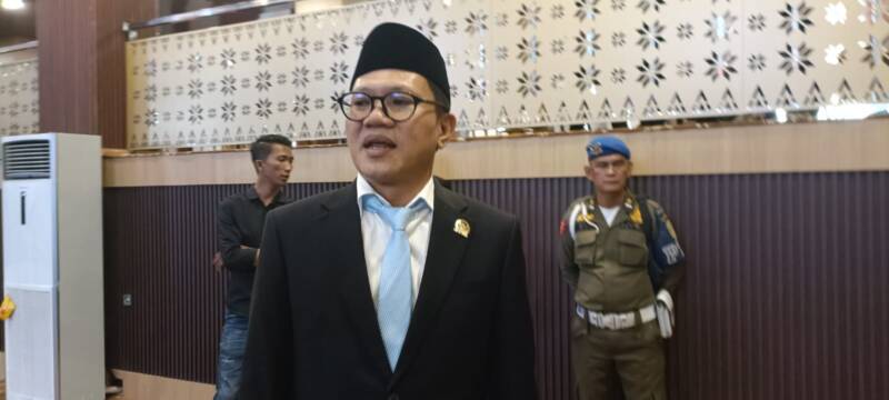 Skandal besar guncang Bumi Serepat Serasan! Wakil Ketua DPRD PALI, Firdaus Hasbullah, meledak setelah investigasi tintamerah.co mengungkap dugaan setoran tunai Rp40 Juta dari pasar malam yang menguap ke 