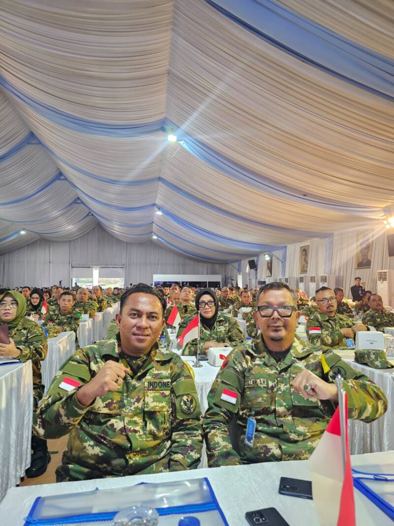 Ketua DPRD PALI, H. Ubaidillah, memberikan keterangan terkait hasil Retreat Ketua DPRD se-Indonesia di Malang, Minggu (19/4/2026). Ubaidillah menegaskan siap mengadopsi sistem E-Aspirasi untuk transparansi publik dan menuntut hubungan legislatif-eksekutif yang bersih dari kepentingan politik praktis demi kemajuan Kabupaten PALI. (Foto: Dok/Dito)
