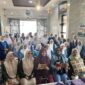 Wakil Bupati Muara Enim, Hj. Sumarni, bersama perwakilan PTBA saat membuka Kelas Kreasi Vol. 7 di Rumah BUMN Bukit Asam, Rabu (22/4). Kolaborasi ini bertujuan mengubah Majelis Taklim menjadi motor penggerak ekonomi kreatif di Muara Enim. (Foto: Dok/Humas PTBA)