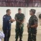 Kepala Dinas Koperasi dan UKM Kabupaten PALI, Rohman (kiri), saat berdiskusi hangat menerima kunjungan Danrem 044/Gapo, Brigjen TNI Khabib Mahfud (kanan) bersama mantan Dandim 0404/Muara Enim, Letkol Arm Tri Budi Wijaya (tengah) di Koperasi Desa Merah Putih (KDMP) Simpang Tais. Kunjungan ini memperkuat komitmen lintas sektor dalam mendukung akselerasi pembentukan koperasi desa di Bumi Serepat Serasan. (Foto: Dok/ Dinkop & UKM PALI)
