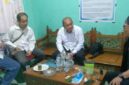 Kasat Intelkam Polres PALI Iptu Eko Purnomo (tengah) bersama jajaran saat berdialog intens dengan Penanggung Jawab Aksi Efran (kanan) di Kantor Redaksi tintamerah.co, Senin (4/5/2026). Pertemuan ini memastikan kesiapan pengamanan aksi damai Hari Kebebasan Pers Sedunia 2026 di Kabupaten PALI agar berjalan aman dan tertib. (Foto: Dok/Jeri Hardiansyah)