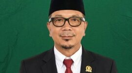 Ketua DPRD Kabupaten PALI yang juga Ketua DPD PAN PALI, H. Ubaidilah, S.H., mengucapkan Selamat Hari Raya Idul Adha 1447 H / 2026 M. Momentum suci ini dijadikan refleksi penting untuk memperkokoh persaudaraan, kepedulian sosial, serta membangkitkan semangat keikhlasan dan pengorbanan kolektif dalam membangun Kabupaten PALI yang lebih maju dan sejahtera. (Foto: Dok/Alber Irawan)