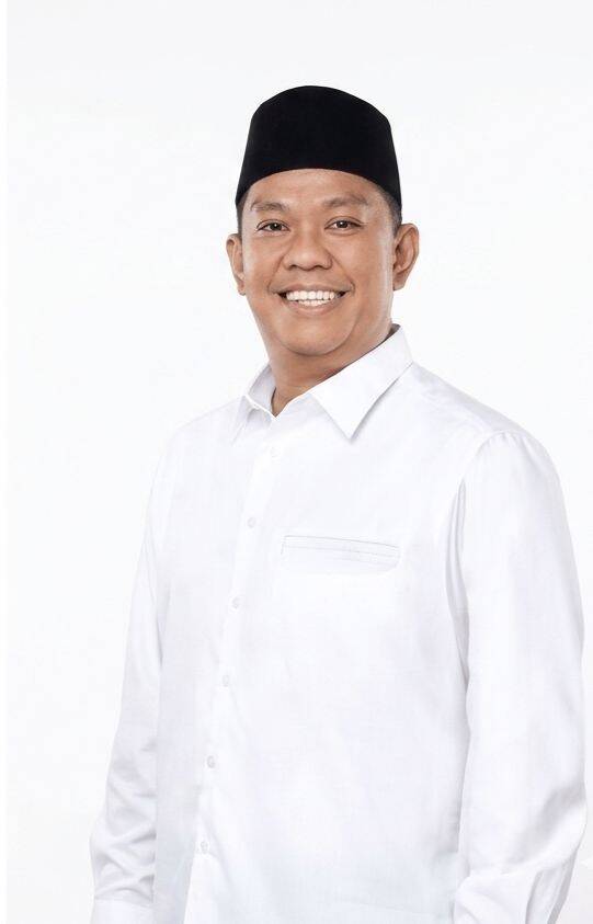 Wakil Bupati PALI, Iwan Tuaji, dijadwalkan hadir langsung memimpin taklimat pemerintah dan menyerahkan Sapi Kurban Bantuan Presiden kepada jemaah Masjid Asy-Syakirin, Pengabuan Timur, pada pelaksanaan Sholat Idul Adha 1447 H, Selasa (26/5/2026). Langkah ini melengkapi agenda Bupati Asgianto yang dipusatkan di Talang Ubi Timur demi pemerataan kehadiran pimpinan daerah. (Foto: Dok/Prokopim Setda PALI)