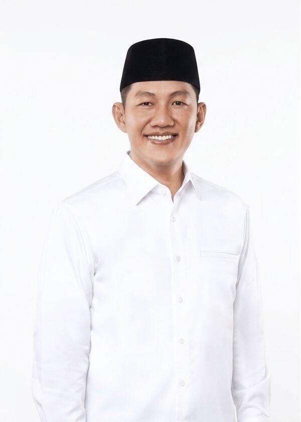 Bupati Penukal Abab Lematang Ilir (PALI), Asgianto, dijadwalkan hadir dan membaur bersama masyarakat untuk melaksanakan Sholat Idul Adha 1447 H di Masjid Al-Ihsan, Talang Ubi Timur. Kehadiran orang nomor satu di PALI ini sekaligus untuk menyampaikan taklimat dan mempererat silaturahmi langsung dengan warga. (Foto: Dok/Prokopim Setda PALI)