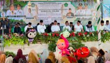 Wakil Gubernur Sumsel H. Cik Ujang menghadiri Haflah Akhirussanah Ponpes Subulul Falah di Lempuing, OKI, Minggu (31/5/2026). Kehadirannya menegaskan komitmen Pemprov Sumsel untuk mendukung pondok pesantren sebagai pilar utama pembentukan generasi unggul yang berilmu dan berakhlak mulia. (Foto: Dok/FH)