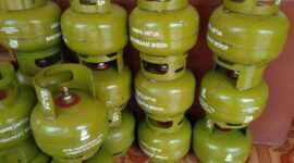 Deretan tabung Elpiji 3 Kg bertuliskan 