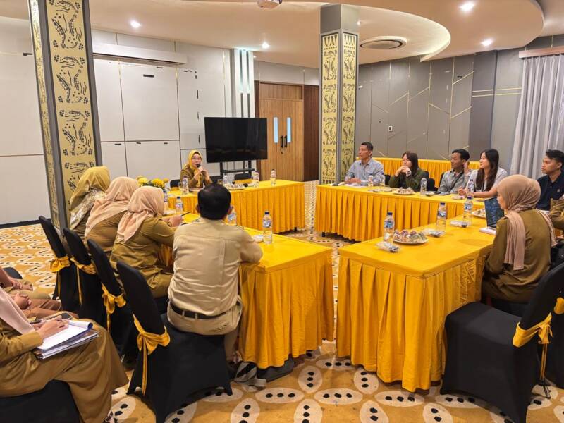 Plt. Kepala Dinas Kebudayaan dan Pariwisata Kabupaten PALI, Hj. Rina Anggraini, S.T., M.T., saat memaparkan 6 strategi taktis program kerja 2026 dalam mendongkrak iklim investasi perhotelan dan pariwisata berbasis kearifan lokal demi menggerakkan roda ekonomi masyarakat. (Foto: Dok/Disbudpar PALI)