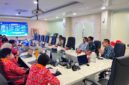 Wakil Ketua DPRD PALI, Firdaus Hasbullah, S.H., M.H. (kanan depan), saat diskusi intensif dalam kunjungan kerja ke kantor pusat Perumda Air Minum Jaya (PAM Jaya) di Jakarta, Kamis (4/6/2026). Pertemuan strategis ini menghasilkan 3 formula jitu berbasis digitalisasi, sistem DMA, dan subsidi silang guna merombak total pelayanan PDAM Tirta PALI Anugerah sekaligus menekan angka kebocoran air yang masih tinggi di Kabupaten PALI. (Foto: Dok/FH)