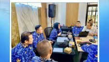 Kepala Bappeda PALI Hj. Rina Anggraini, ST., MT (tengah), saat memimpin Rapat Koordinasi dan Verifikasi Proyek Strategis Daerah Tahun 2026. Bappeda PALI menegaskan pentingnya mempercepat realisasi fisik dan serapan anggaran strategis yang saat ini berada di angka 25-40 persen guna memastikan program pengentasan kemiskinan dan infrastruktur berjalan tepat waktu. (Foto: Dok/Bappeda PALI)