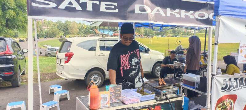 Retu Ramadani, pemilik lapak 