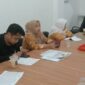 Kepala Disperindag PALI, Ida Martini, gelar pertemuan krusial di kantor dinas, Kamis (9/6/2026), merespons kelangkaan dan mahalnya harga LPG 3 kg yang mencekik rakyat. (Foto: Jery Ardiansyah)