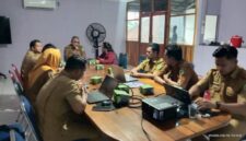 Kepala Dinas Sosial Kabupaten PALI, Edy Irwan, SE, M.Si, saat memaparkan arah kebijakan, program prioritas, dan strategi penguatan ketahanan sosial tahun anggaran 2026 di ruang kerjanya, Rabu (17/6/2026). (Foto: Dok/ Muhammad Randi)