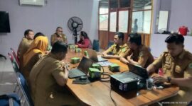 Kepala Dinas Sosial Kabupaten PALI, Edy Irwan, SE, M.Si, saat memaparkan arah kebijakan, program prioritas, dan strategi penguatan ketahanan sosial tahun anggaran 2026 di ruang kerjanya, Rabu (17/6/2026). (Foto: Dok/ Muhammad Randi)