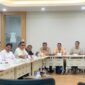 Bupati PALI Asgianto bersama Kepala Dinas Lingkungan Hidup PALI Aryansyah, Direktur Utama PT PAS Mairil Afrianto, beserta jajaran saat menghadiri rapat strategis bersama PT Pertamina Hulu Rokan Regional 1 di Jakarta, Rabu (10/6/2026), guna membahas percepatan tata kelola sumur minyak demi mendongkrak PAD dan menjaga kelestarian lingkungan daerah. (Foto: Dok/DLH PALI)