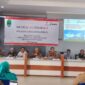 Sekda PALI, Kartika Yanti, memimpin Rapat Koordinasi Sosialisasi Survei Seismik 3D Bioni oleh PT BGP Indonesia di Kecamatan Talang Ubi, Senin (22/06/2026). Forum ini dihadiri oleh jajaran Forkopimda, SKK Migas, dan PT Pertamina EP guna mematangkan teknis lapangan. Sekda menekankan instruksi tegas kepada camat dan kepala desa untuk mengawal program strategis ini dengan persuasif serta memastikan pendampingan hukum oleh TNI, Polri, dan Kejaksaan agar operasional berjalan aman dan sukses demi mengembalikan kejayaan sektor energi PALI. (Foto: Dok/Muhammad Susanto)