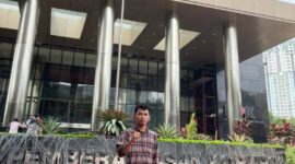 Tokoh pemuda revolusioner PALI, Edo Saputra, S.Pd., menyoroti sikap anti-kritik Camat Talang Ubi, Atmo Maryono, yang dinilai alergi terhadap konfirmasi media. (Foto: Dok/Istimewah)