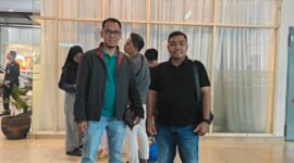 Siap bertransformasi! Kepala Desa Babat, Arie Meidiansyah F, S.Pd., M.Pd., dan Kepala Desa Betung Barat, Rozali, A.Md., tiba di lokasi kegiatan 