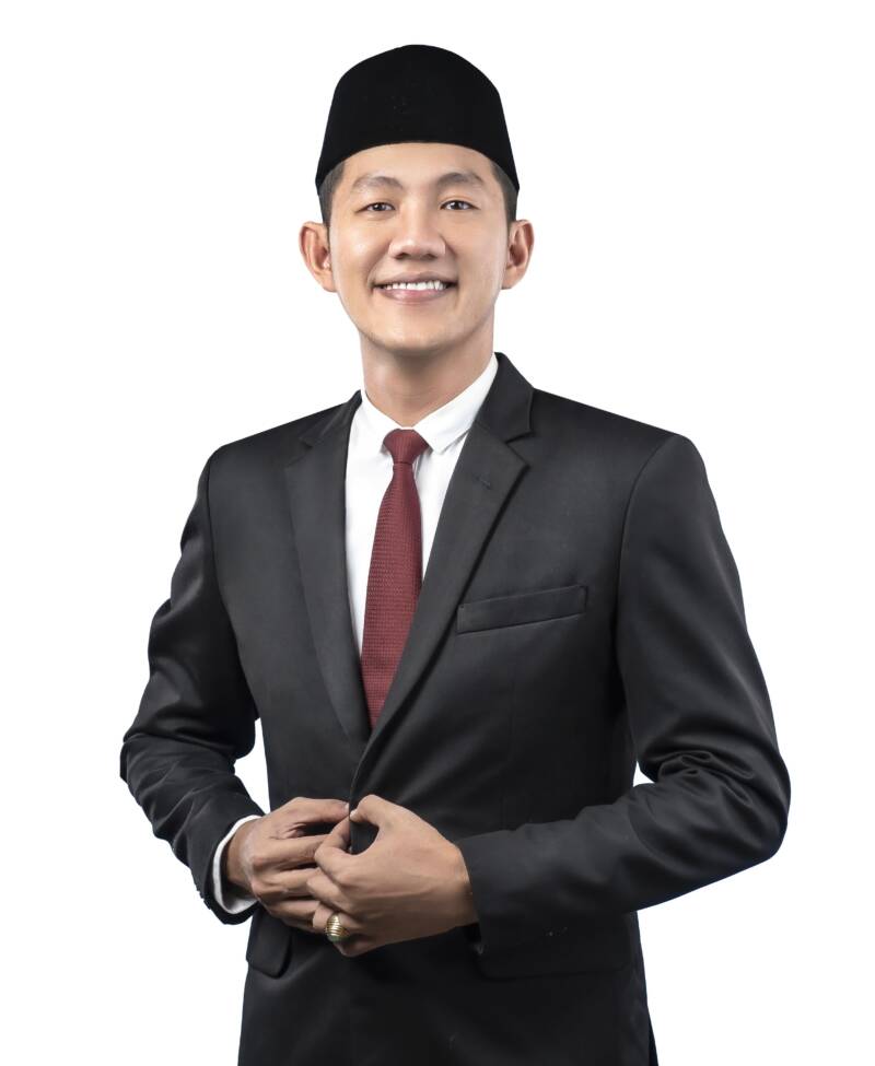 Bupati PALI, Asgianto, saat ini tengah menjalani pemulihan kesehatan di Palembang setelah didiagnosa mengalami Hiperpireksia akibat ISPA dan Pre DM Tipe 2. Pihak Prokopim Setda PALI memastikan kondisi beliau sudah mulai membaik dan dijadwalkan kembali beraktivitas pada minggu depan. (Foto: Dok/Prokopim Setda PALI)