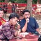 Ketua DPD PGK PALI, M. Syafiallah, saat melontarkan pertanyaan tajam dan investigatif dalam sesi tanya jawab interaktif polemik Pergub Sumsel 40/2017 di Agam Pisan Cafe, Palembang, Kamis (30/7/2026). Praktisi Hukum Sumsel, Dhabi K Gumarya: Bukan Direvisi, Cabut Saja! (Foto: Dok/Andi)