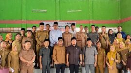 Ketua DPRD PALI, H. Ubaidillah, S.H. (tengah), bersama anggota DPRD PALI Dapil Abab, unsur pemerintah kecamatan, tokoh masyarakat, dan warga berpose bersama usai menggelar dialog terbuka dalam rangka reses di Kecamatan Abab, Senin (3/8/2026). Komitmen pengawalan anggaran dan pemerataan pembangunan berkeadilan menjadi fokus utama dalam penyerapan aspirasi periode ini. (Foto: Dok/ Istimewah)  