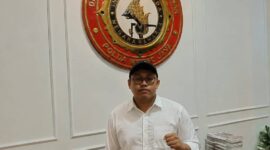 Ketua DPD PGK Kabupaten PALI, Muhammad Syafiyallah, S.Sos, saat memberikan keterangan tegas mendesak Bupati PALI agar bernyali besar menyegel Pabrik Sawit PT Aburahmi yang nekat beroperasi tanpa izin. (Foto: Dok/Istimewah)