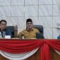 Suasana Rapat Dengar Pendapat (RDP di Ruang Rapat Paripurna DPRD PALI, Senin (10/8/2026), di mana Anggota DPRD dari Fraksi Golkar, Darmadi Suhaimi, menyampaikan pandangan kontroversialnya terkait polemik perizinan PT Aburahmi. Tampak pimpinan sidang dan anggota dewan lain menyimak pernyataan yang menyebut perusahaan tersebut sebagai 
