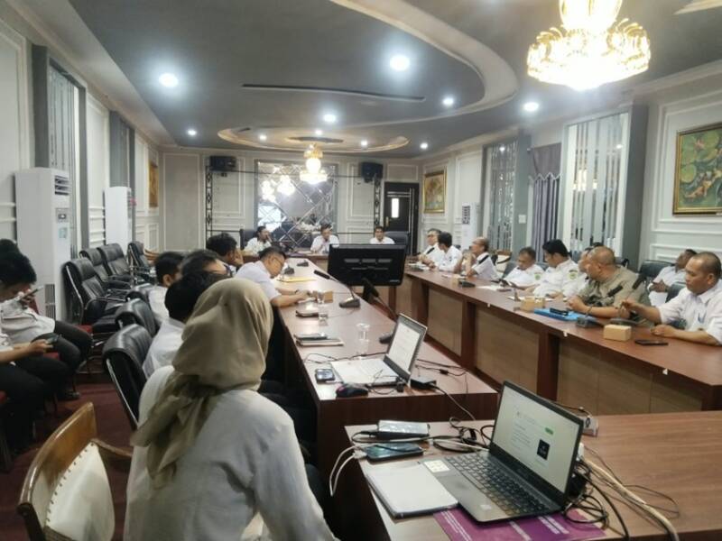 Suasana rapat lanjutan di Ruang Rapat Kantor Bupati PALI pada 23 September 2026 yang dipimpin oleh Asisten I Setda PALI H. Andre Fajar Wijaya untuk membahas polemik tapal batas Desa Tempirai Selatan dan Mangkunegara Timur. (Foto: Dok/AMTRB)